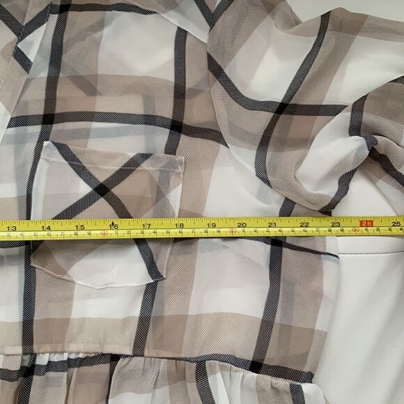 NWT Torrid Plaid V-Neck 3/4 sleeve Roll Tab Button Up Blouse Size 1X - Picture 4 of 13